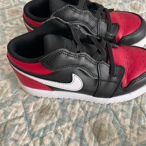 Nike Kids Black and Red Sneakers